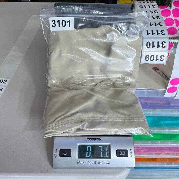 Patagonia Crop Hiking Pants Women 4 Khaki Tan Polyester Hook Loop Closure Pocket - Picture 7 of 7